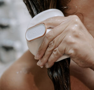 Manta original healthy hairbrush for fragile hair and hairless. 